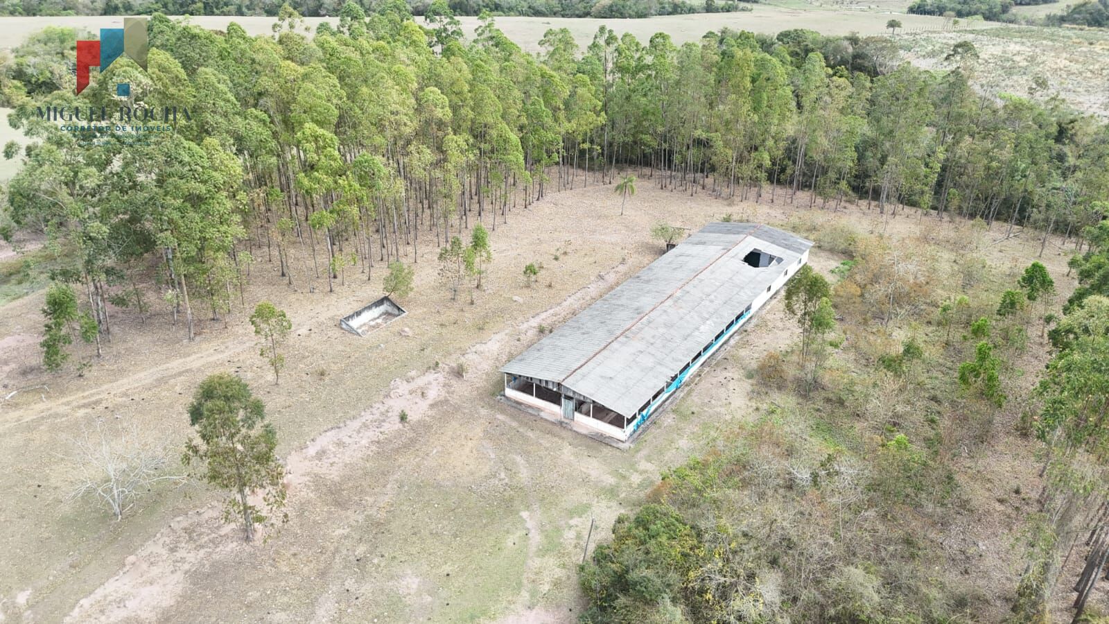 Sítio à venda com 2 quartos, 316536m² - Foto 10