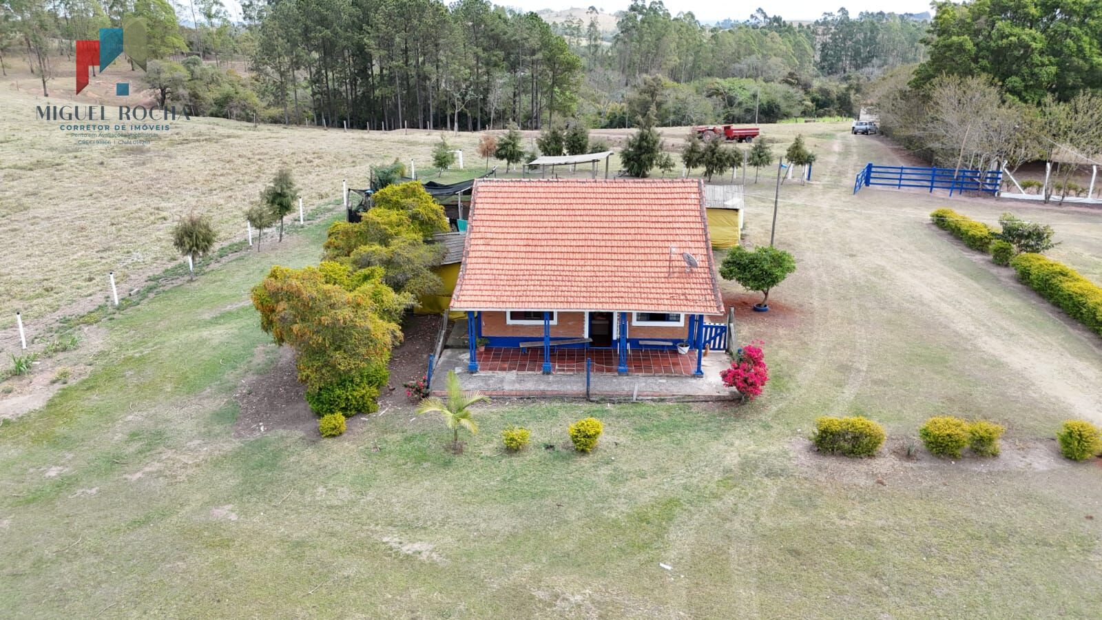 Sítio à venda com 2 quartos, 316536m² - Foto 2