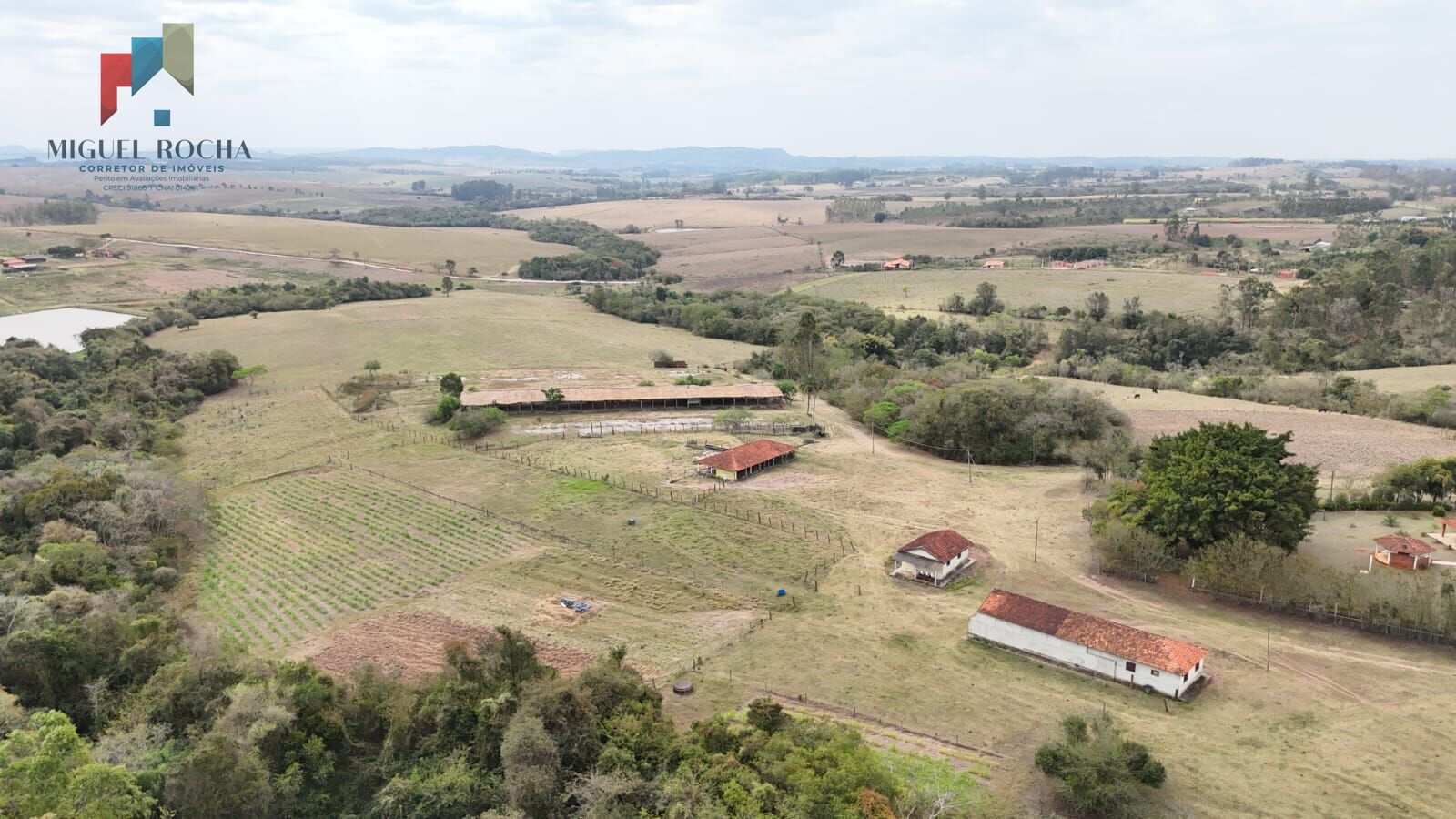 Sítio à venda com 2 quartos, 316536m² - Foto 8