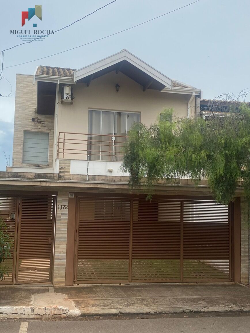 Sobrado, 3 quartos, 260 m² - Foto 1