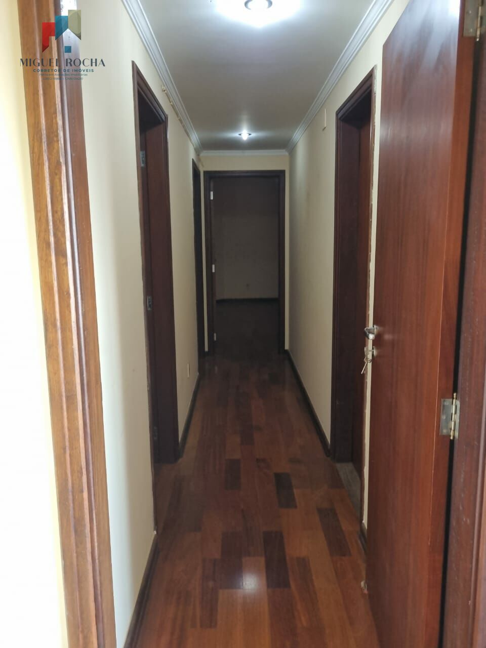 Apartamento à venda com 3 quartos, 150m² - Foto 11