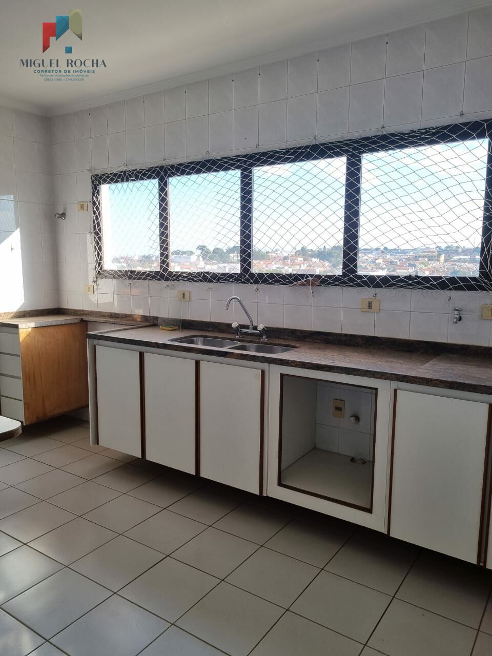 Apartamento à venda com 3 quartos, 150m² - Foto 6