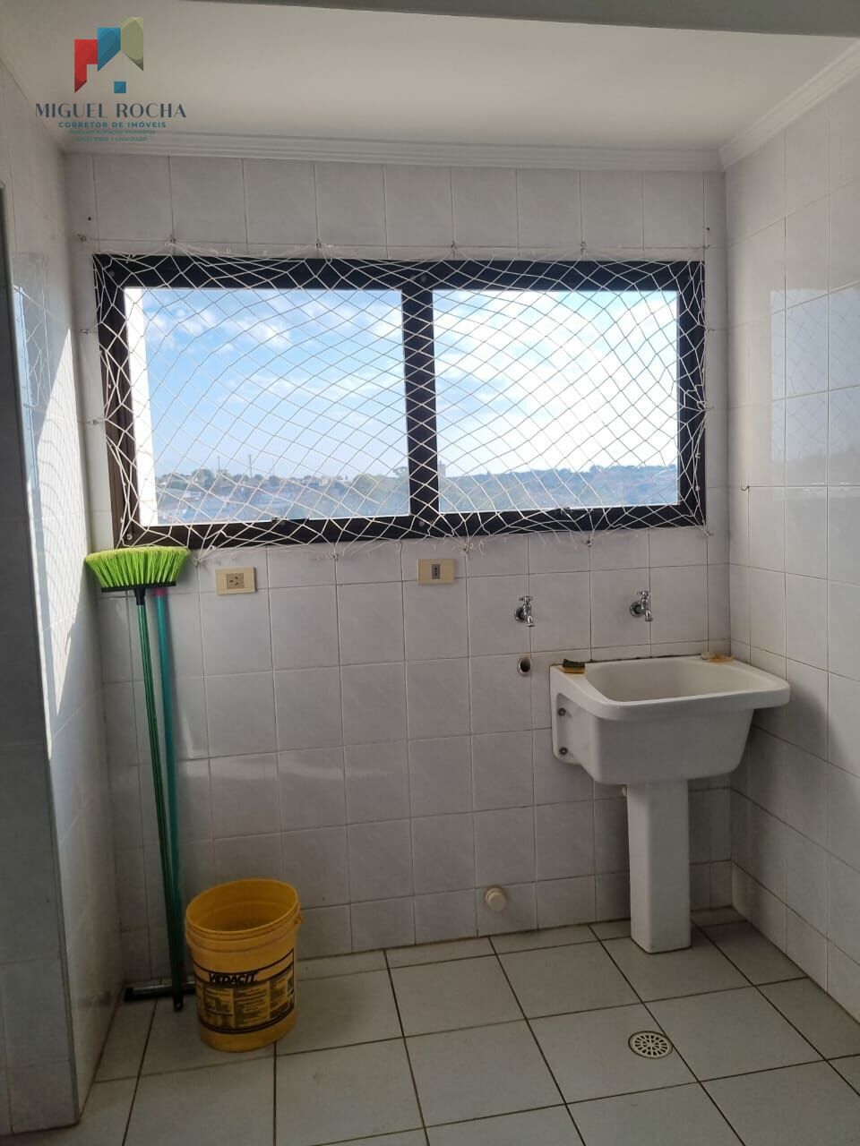 Apartamento à venda com 3 quartos, 150m² - Foto 9