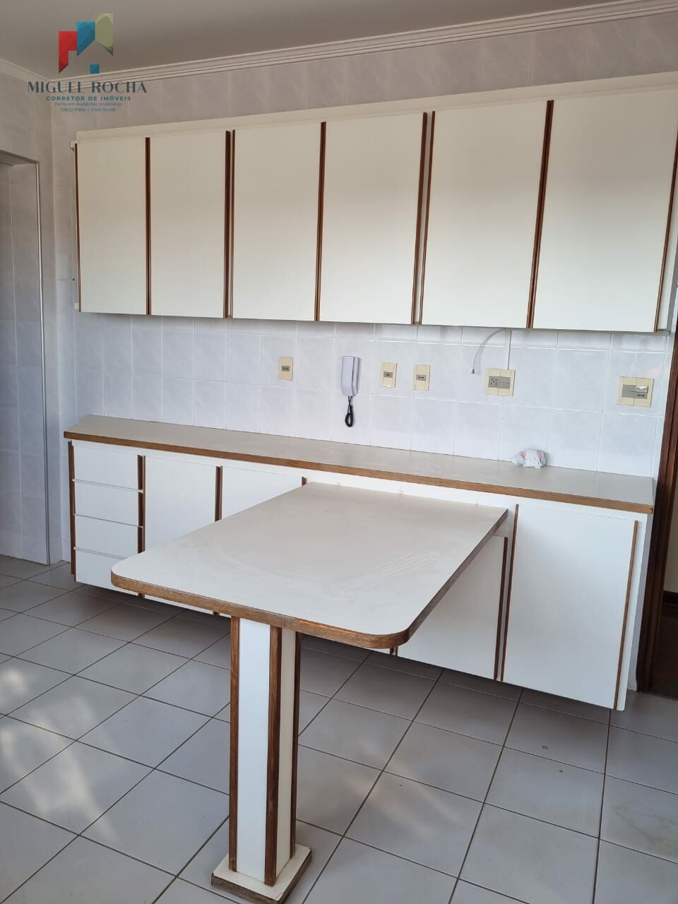 Apartamento à venda com 3 quartos, 150m² - Foto 5