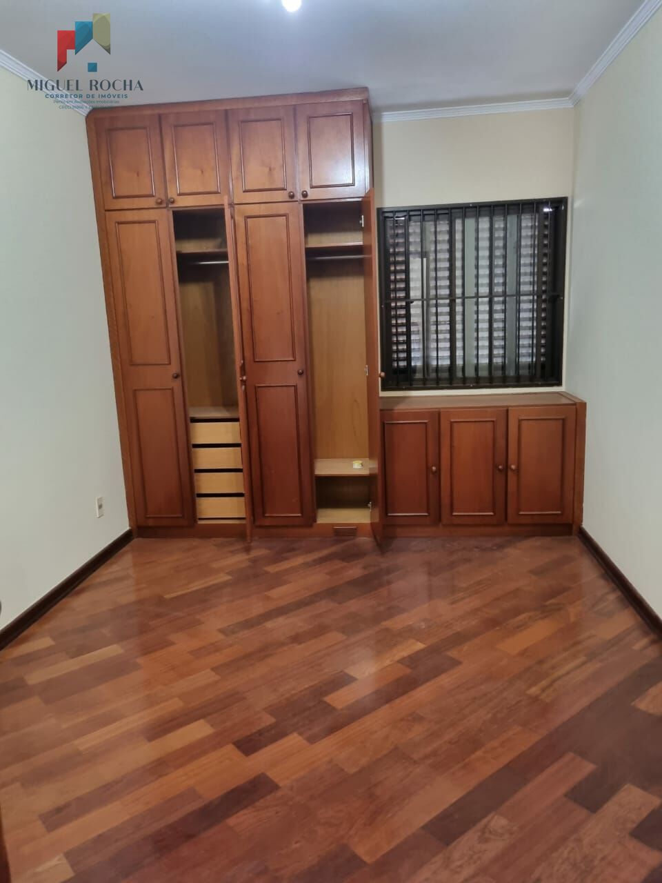 Apartamento à venda com 3 quartos, 150m² - Foto 18