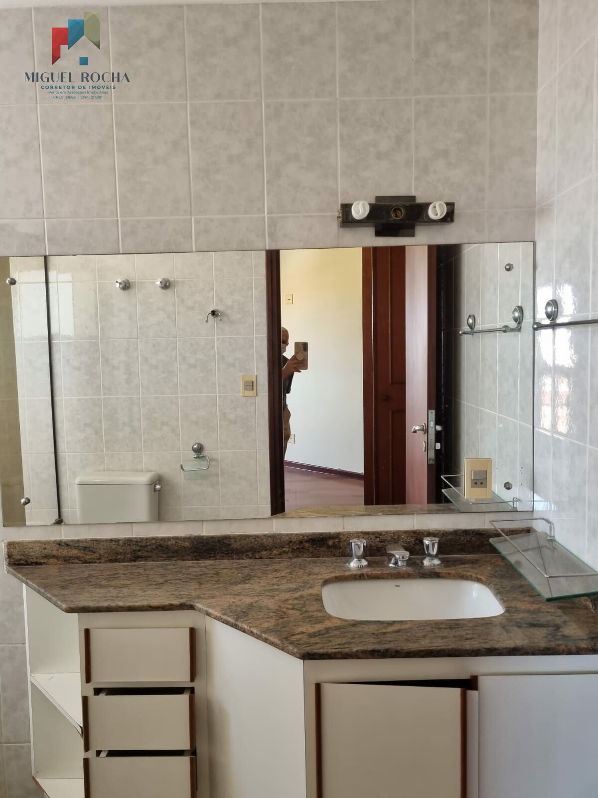 Apartamento à venda com 3 quartos, 150m² - Foto 17