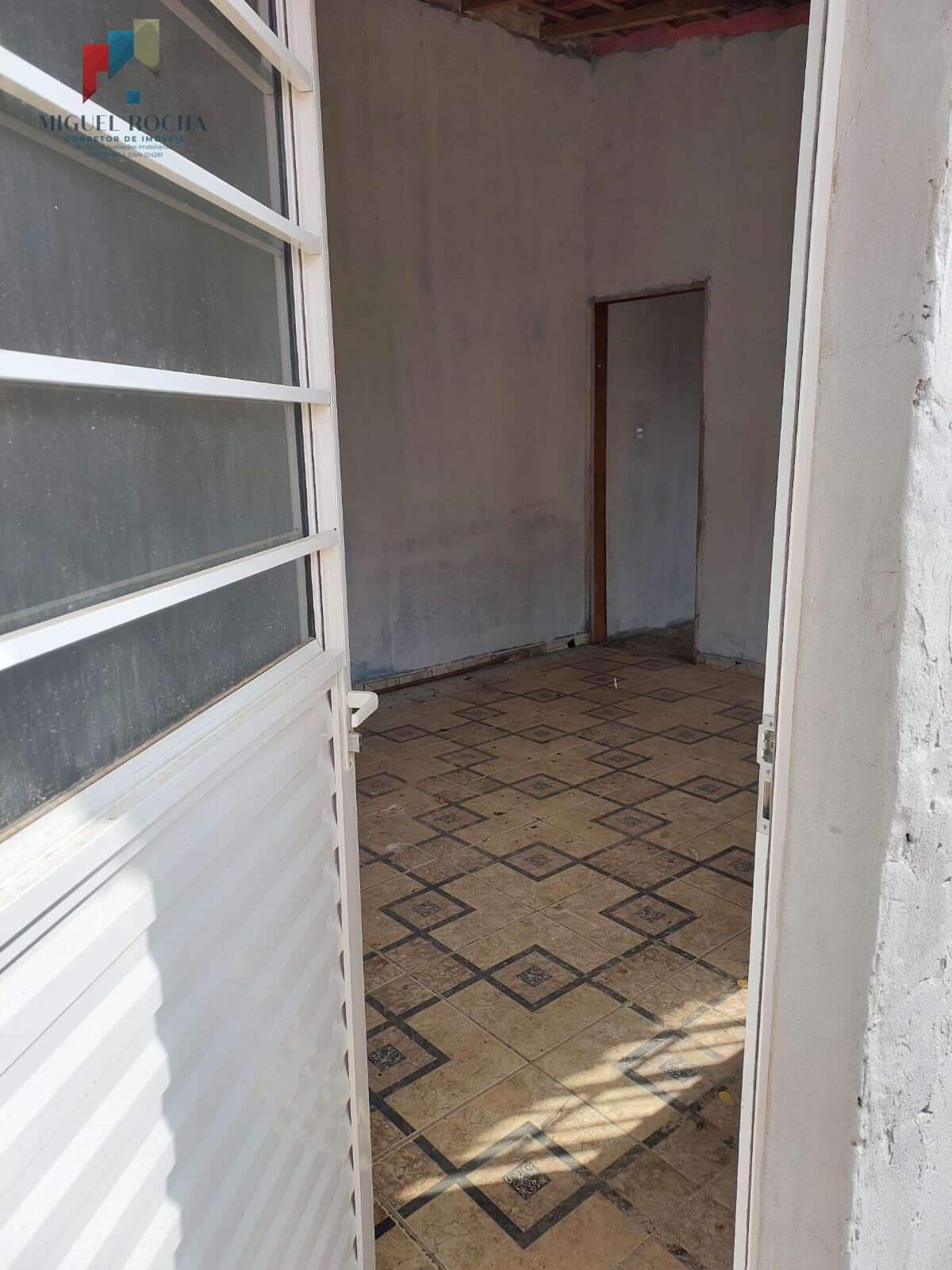 Casa para alugar com 2 quartos, 150m² - Foto 16