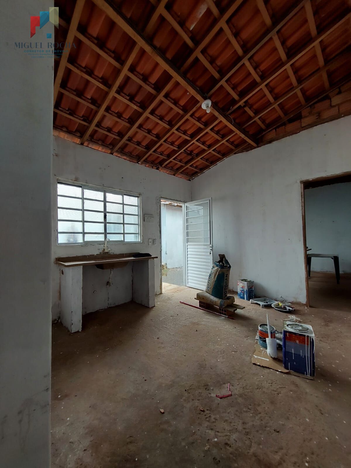 Casa para alugar com 2 quartos, 150m² - Foto 25