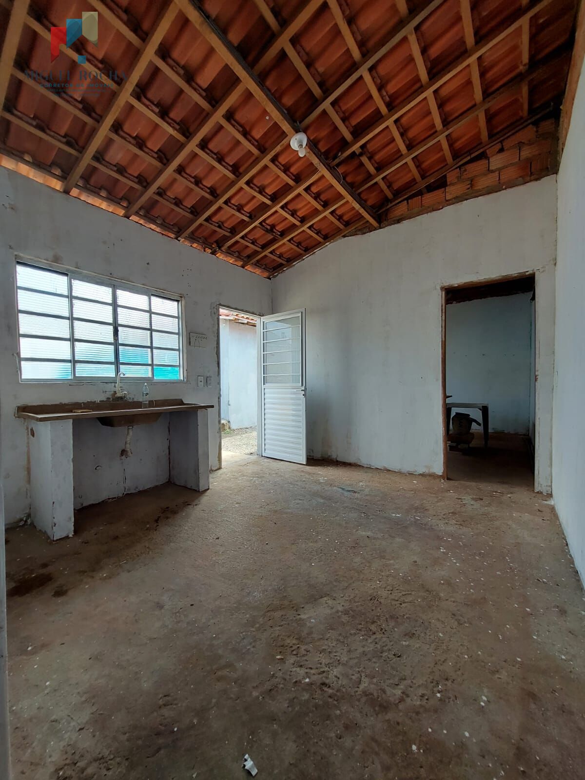Casa para alugar com 2 quartos, 150m² - Foto 5