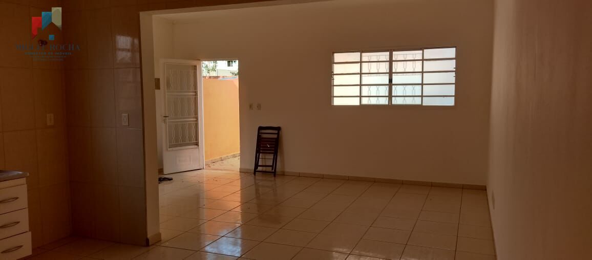 Casa à venda com 2 quartos, 125m² - Foto 7