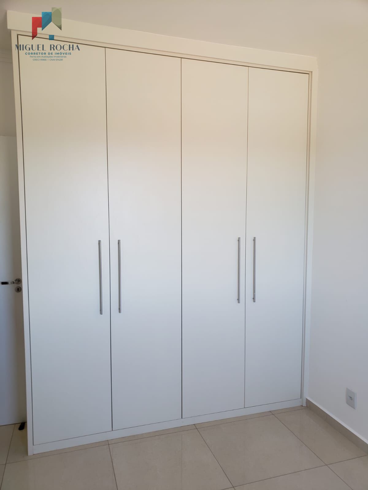 Apartamento à venda com 2 quartos, 67m² - Foto 12