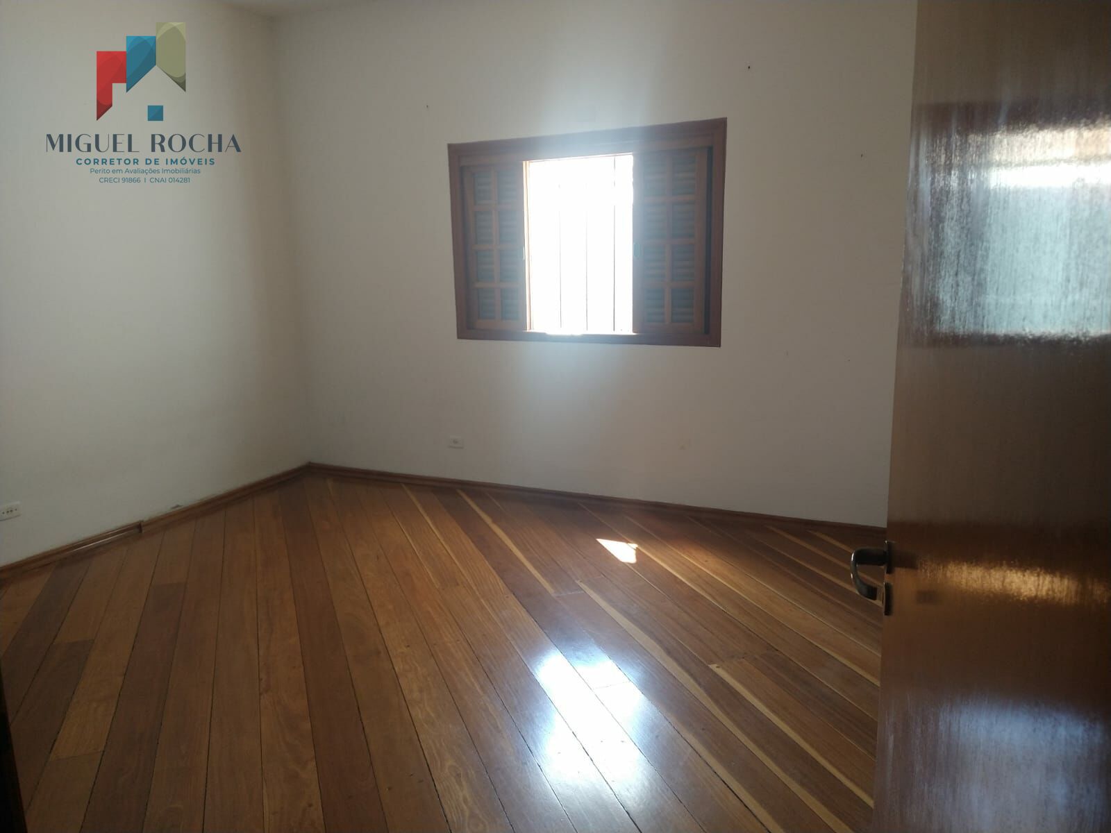 Casa à venda com 3 quartos, 278m² - Foto 15