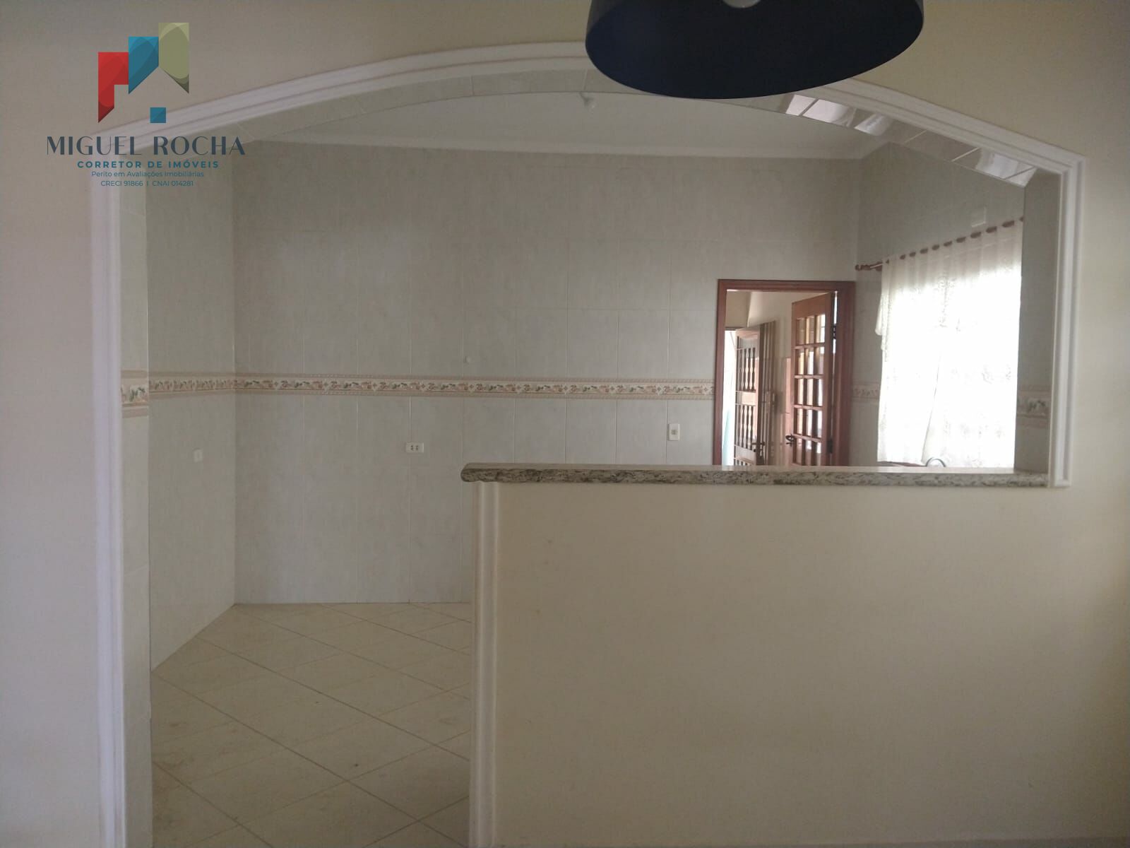 Casa à venda com 3 quartos, 278m² - Foto 6