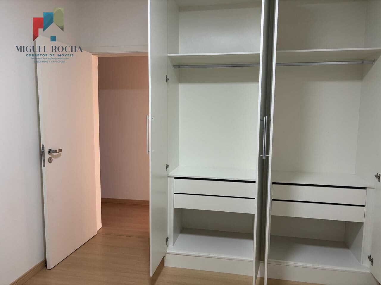 Apartamento à venda com 3 quartos, 162m² - Foto 14