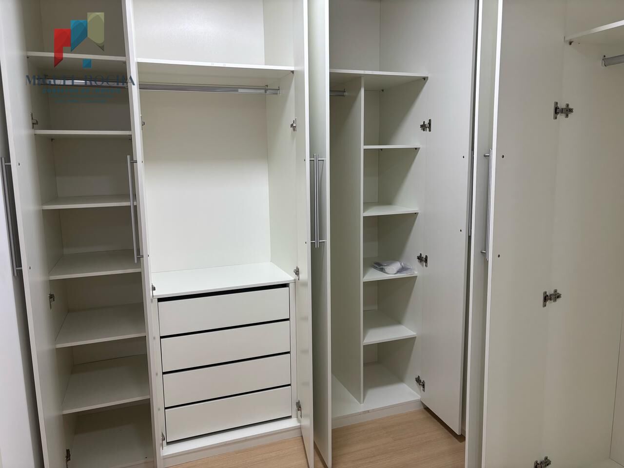 Apartamento à venda com 3 quartos, 162m² - Foto 13