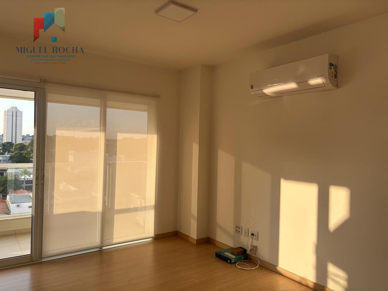 Apartamento à venda com 3 quartos, 162m² - Foto 3