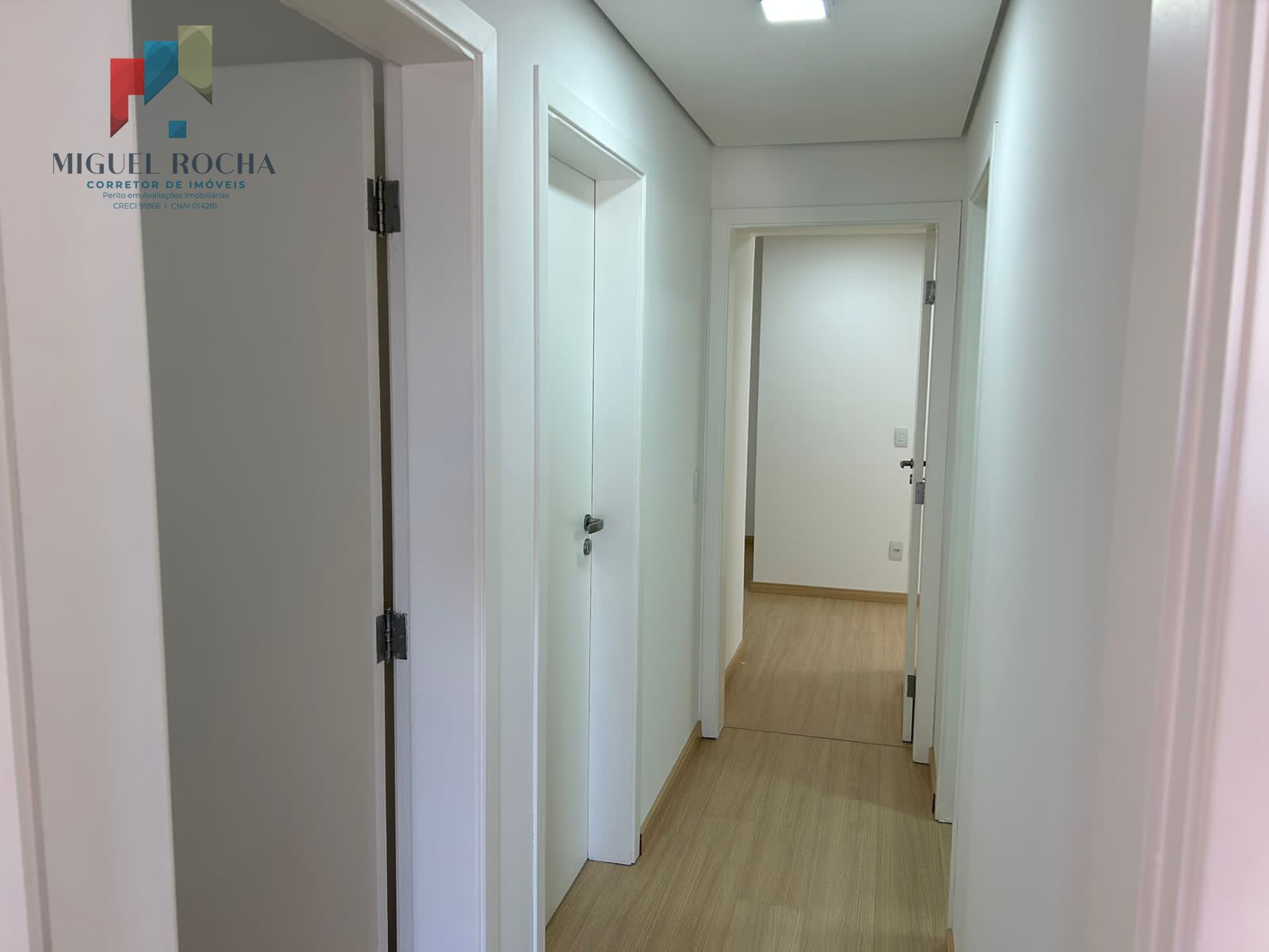 Apartamento à venda com 3 quartos, 162m² - Foto 7