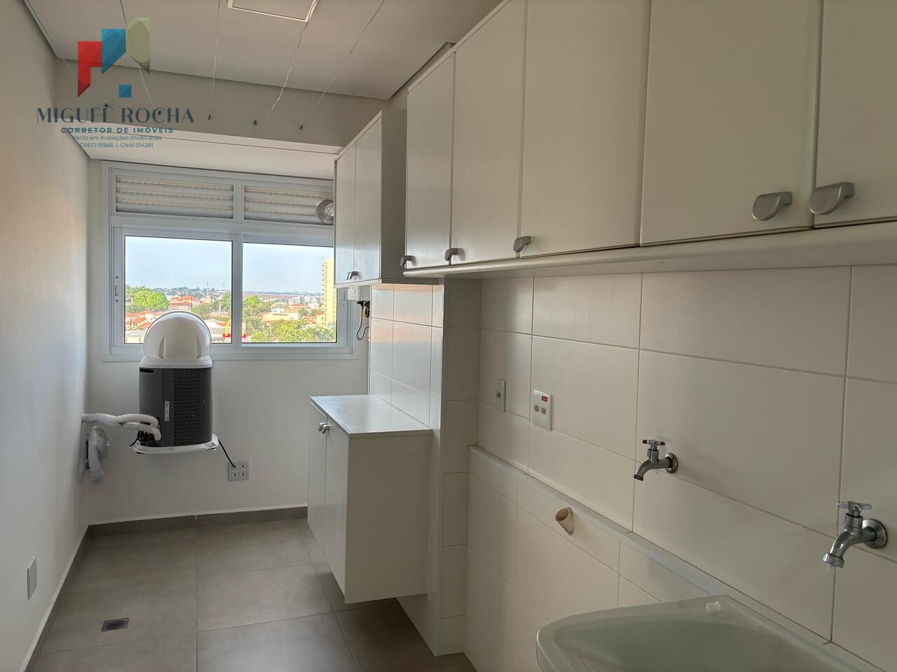 Apartamento à venda com 3 quartos, 162m² - Foto 6
