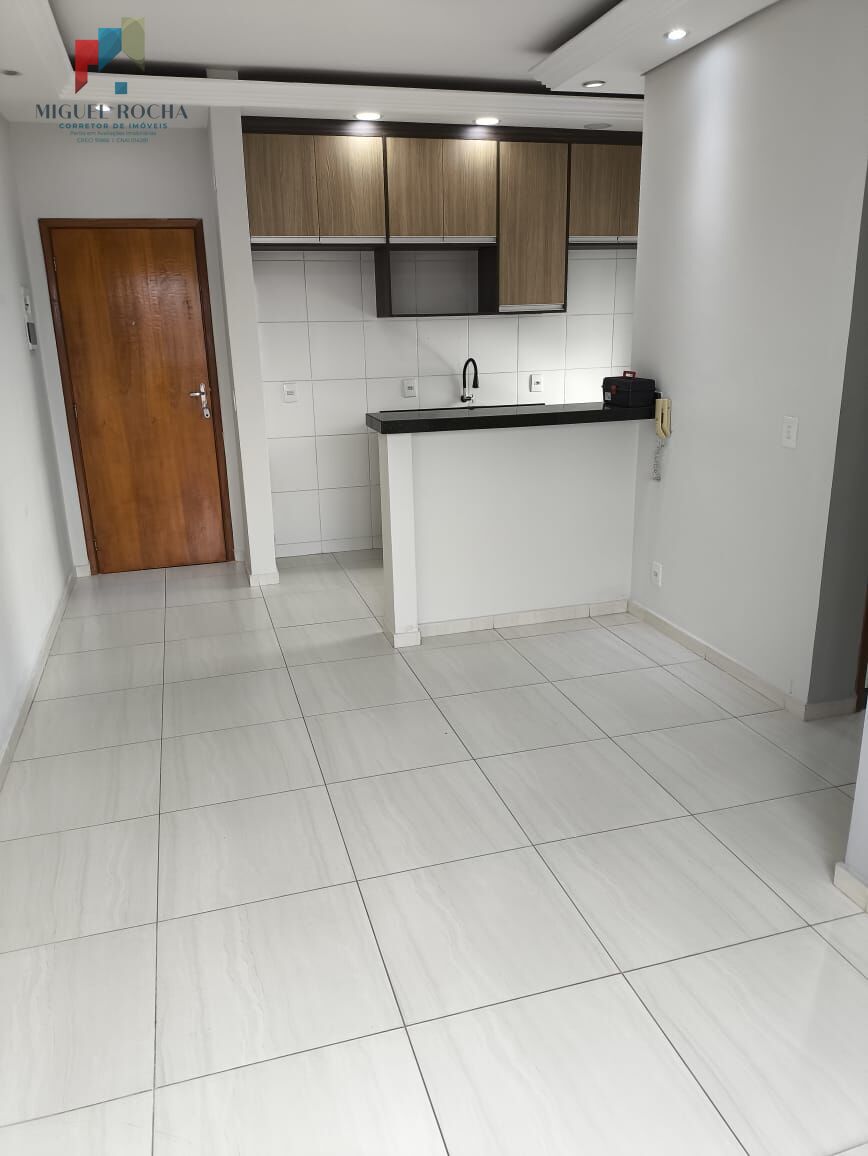 Apartamento para alugar com 2 quartos, 48m² - Foto 3