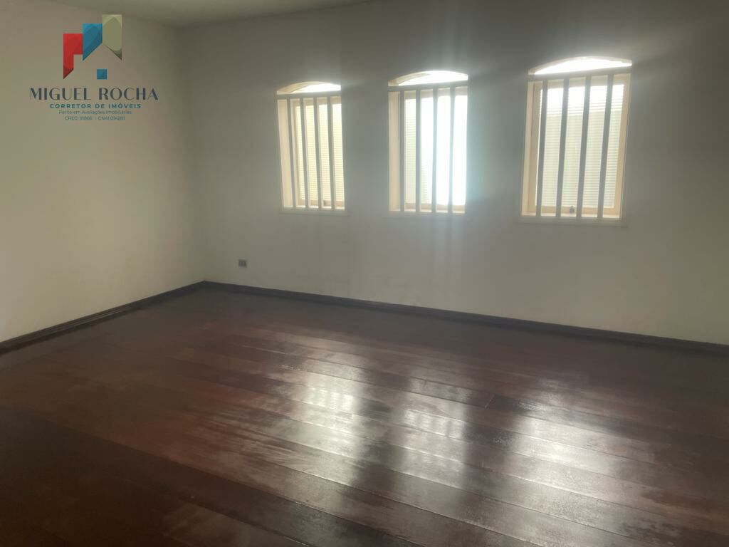 Sobrado à venda com 7 quartos, 707m² - Foto 4