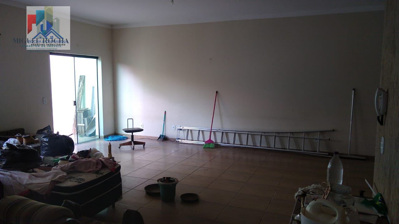 Conjunto Comercial-Sala à venda com 1 quarto, 135m² - Foto 3