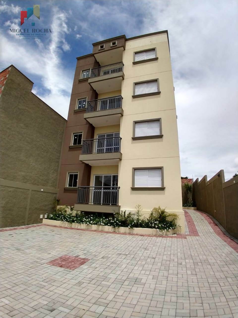 Apartamento à venda com 2 quartos, 69m² - Foto 9