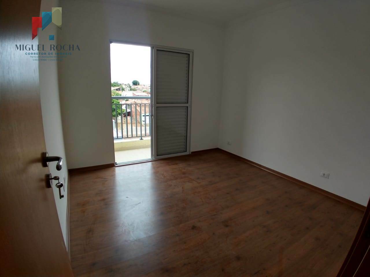 Apartamento à venda com 2 quartos, 69m² - Foto 1