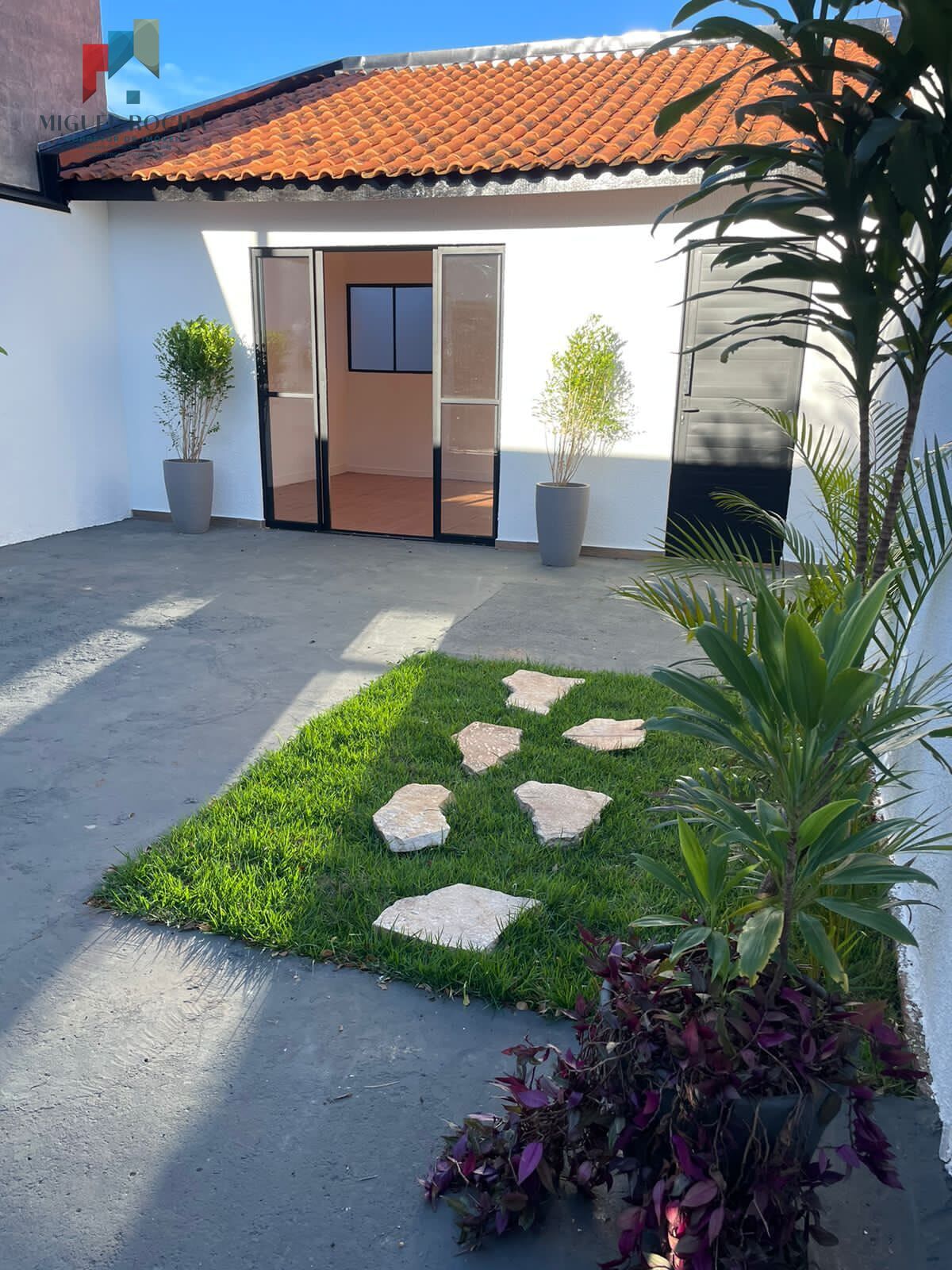 Casa à venda com 2 quartos, 96m² - Foto 4