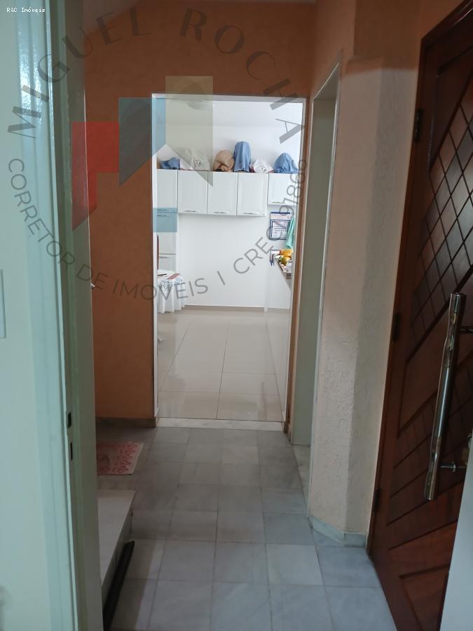 Sobrado para alugar com 3 quartos, 192m² - Foto 19