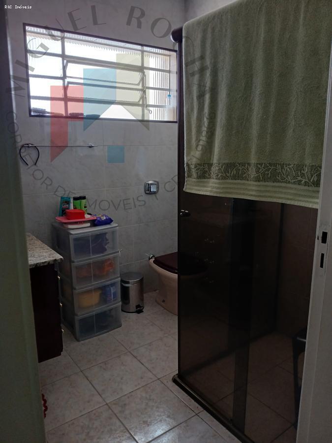 Sobrado para alugar com 3 quartos, 192m² - Foto 30