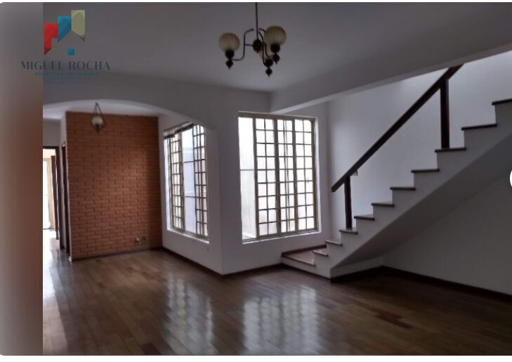 Sobrado à venda com 3 quartos, 250m² - Foto 3