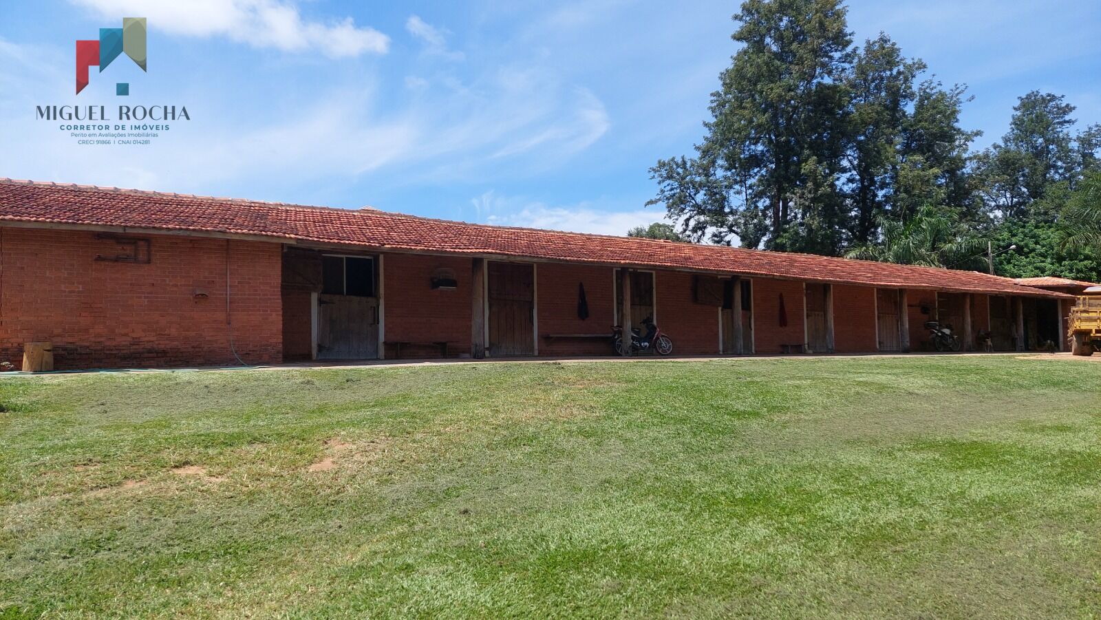 Fazenda à venda com 2 quartos, 919600m² - Foto 1