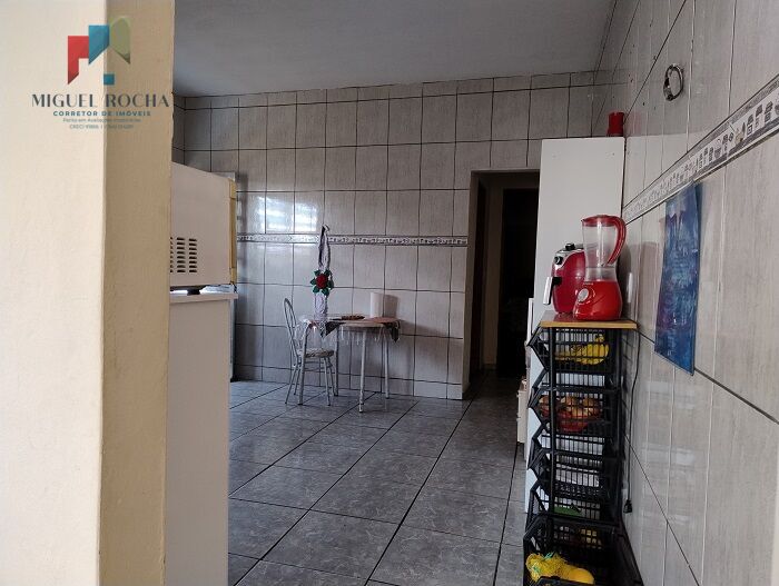 Casa, 1 quarto, 250 m² - Foto 3