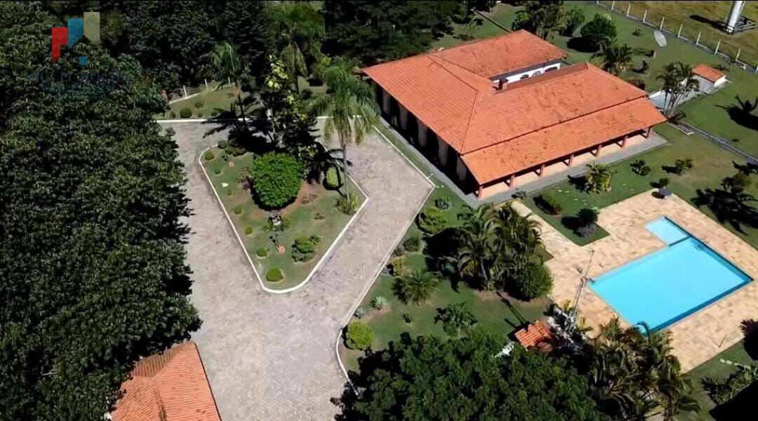 Fazenda à venda com 2 quartos, 3320000m² - Foto 2