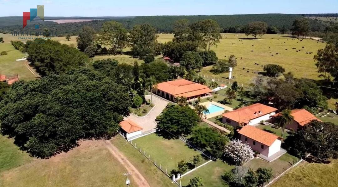 Fazenda à venda com 2 quartos, 3320000m² - Foto 3