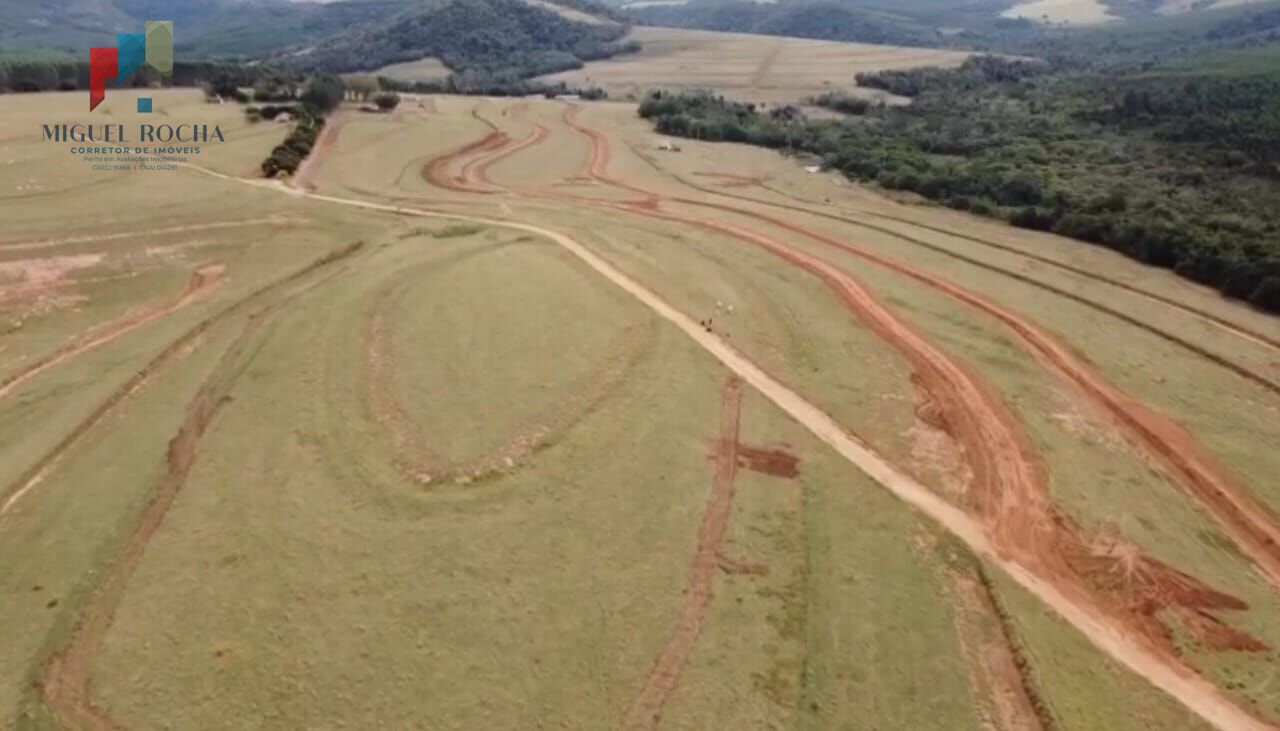 Fazenda à venda com 2 quartos, 3320000m² - Foto 35