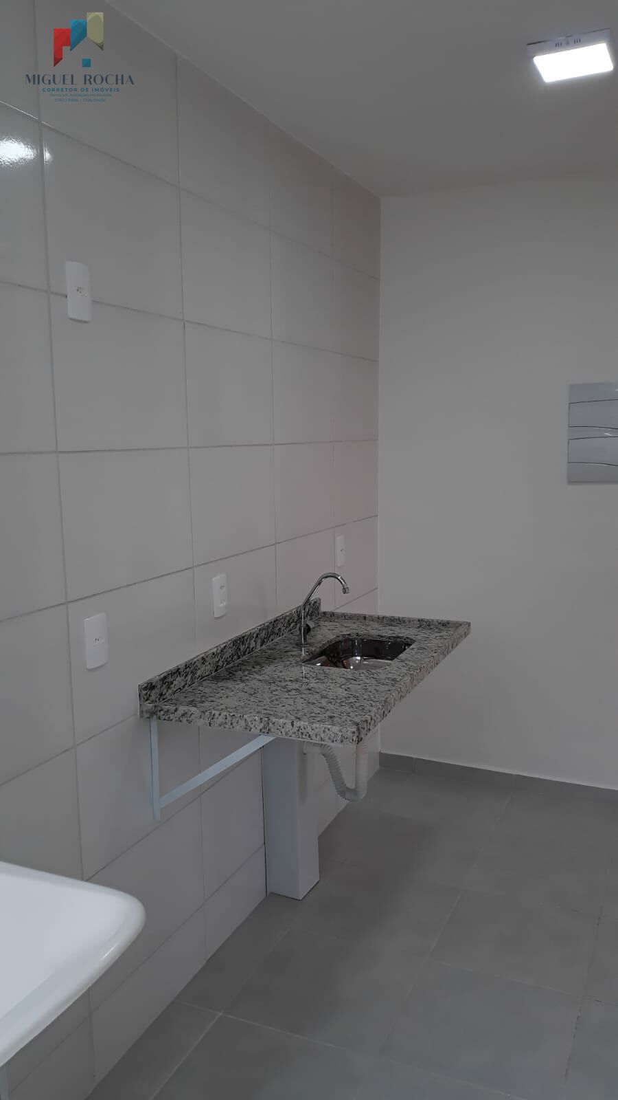 Apartamento à venda com 2 quartos, 48m² - Foto 23