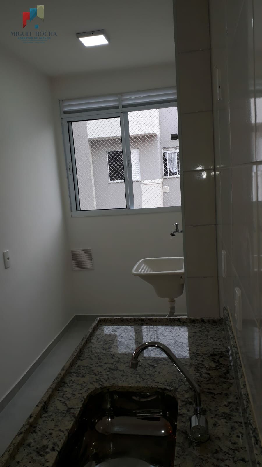 Apartamento à venda com 2 quartos, 48m² - Foto 21