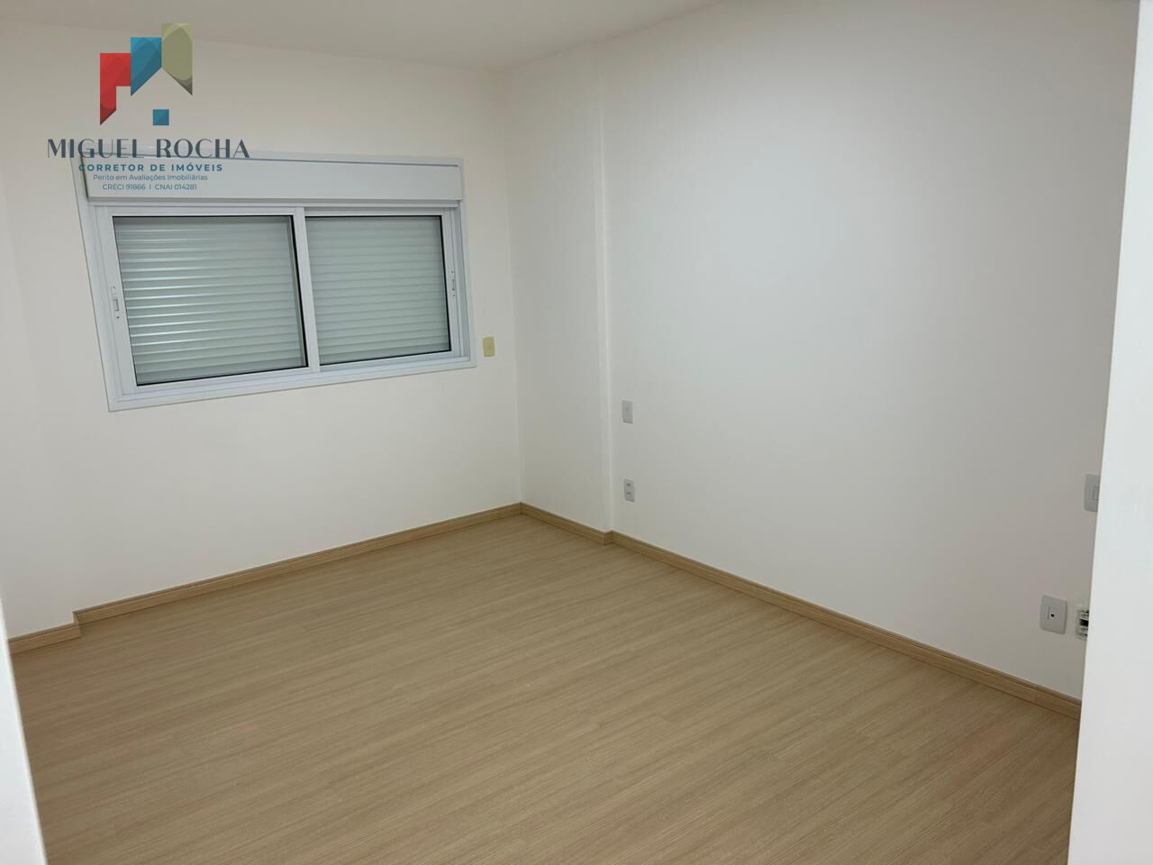 Apartamento à venda com 3 quartos, 162m² - Foto 12