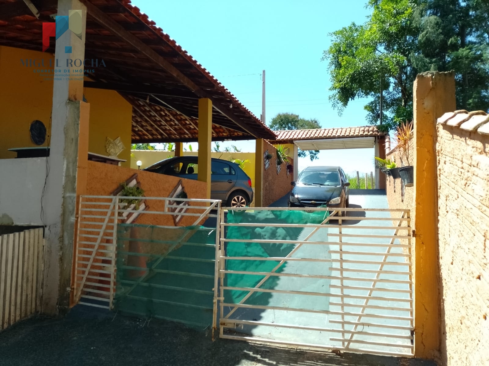 Fazenda à venda com 2 quartos, 1156m² - Foto 2