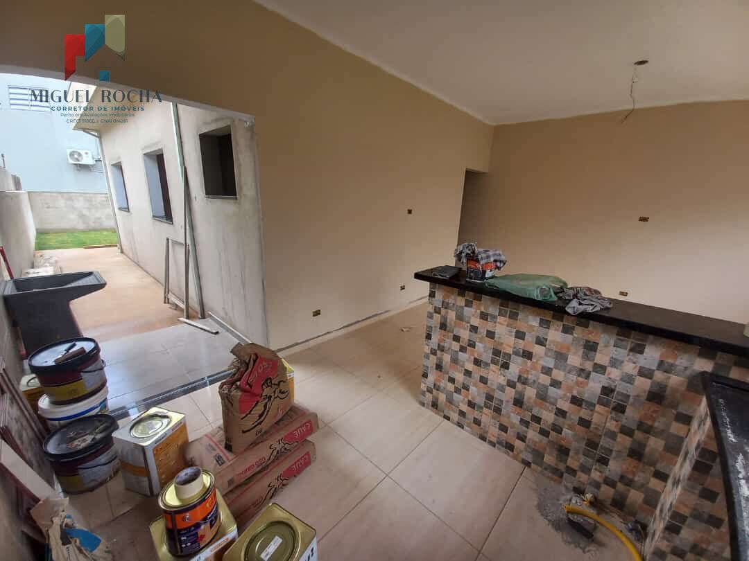 Casa à venda com 2 quartos, 67m² - Foto 8