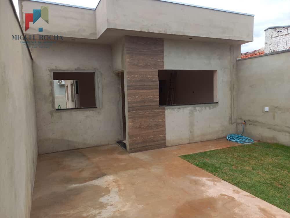 Casa à venda com 2 quartos, 67m² - Foto 3