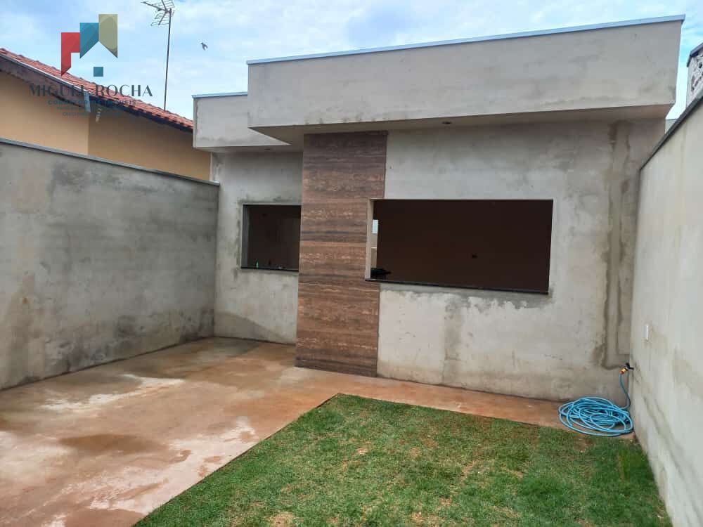 Casa à venda com 2 quartos, 67m² - Foto 2