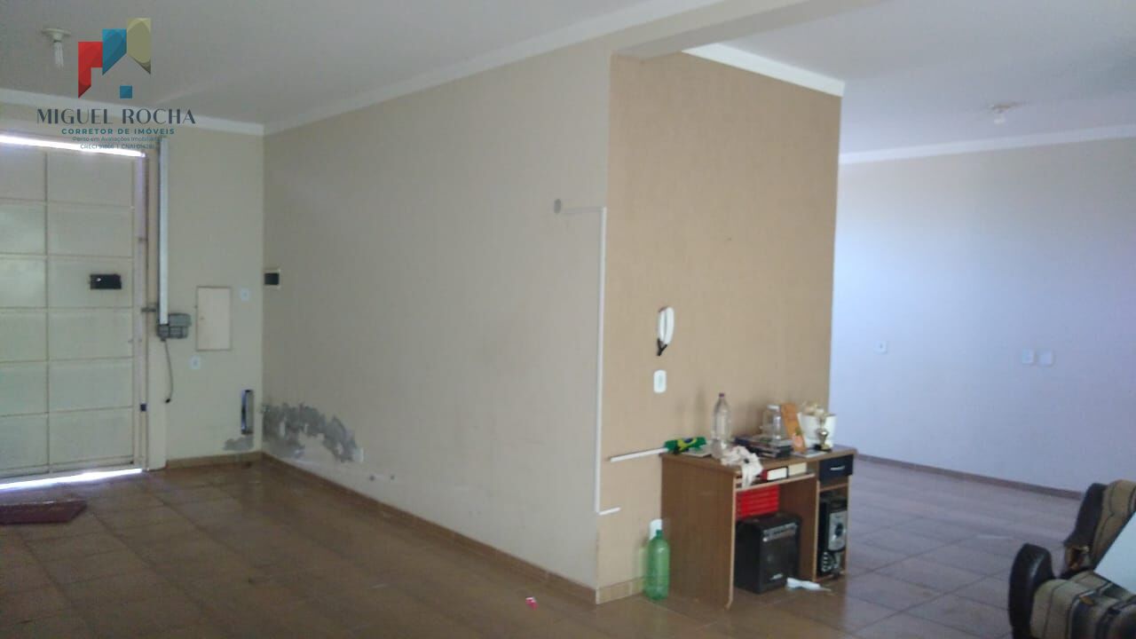 Prédio Inteiro para alugar com 1 quarto, 135m² - Foto 5