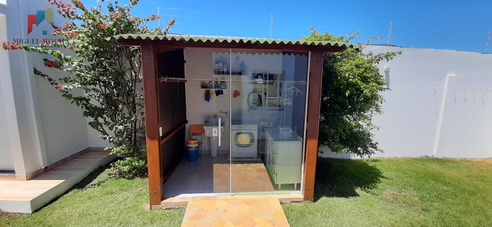 Casa de Condomínio à venda com 4 quartos, 363m² - Foto 32