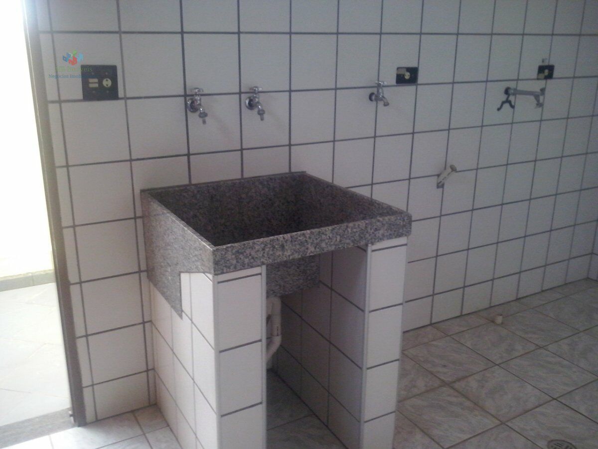 Sobrado à venda com 3 quartos, 150m² - Foto 19