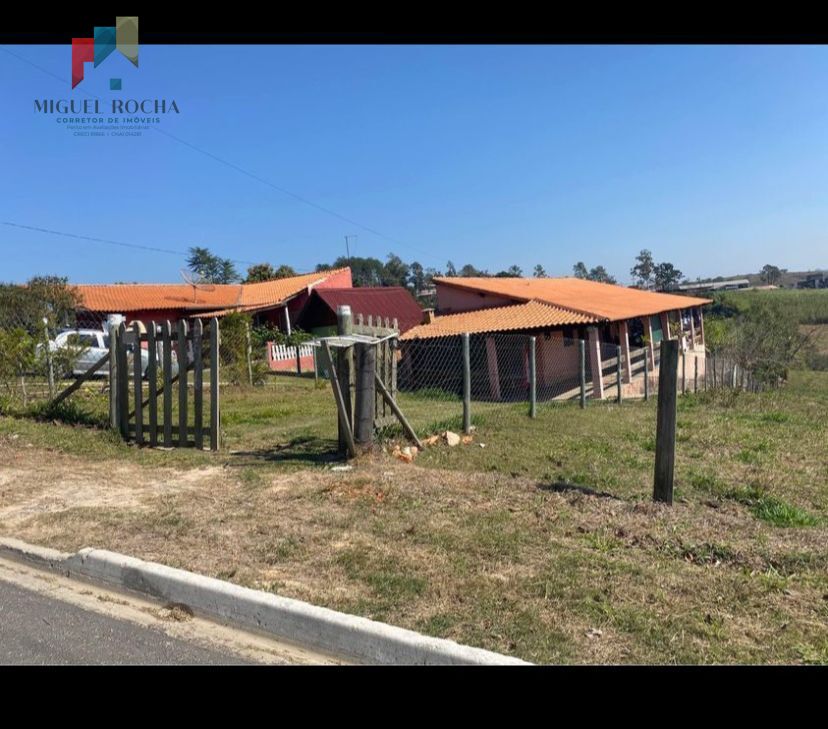 Fazenda à venda com 2 quartos, 600m² - Foto 1