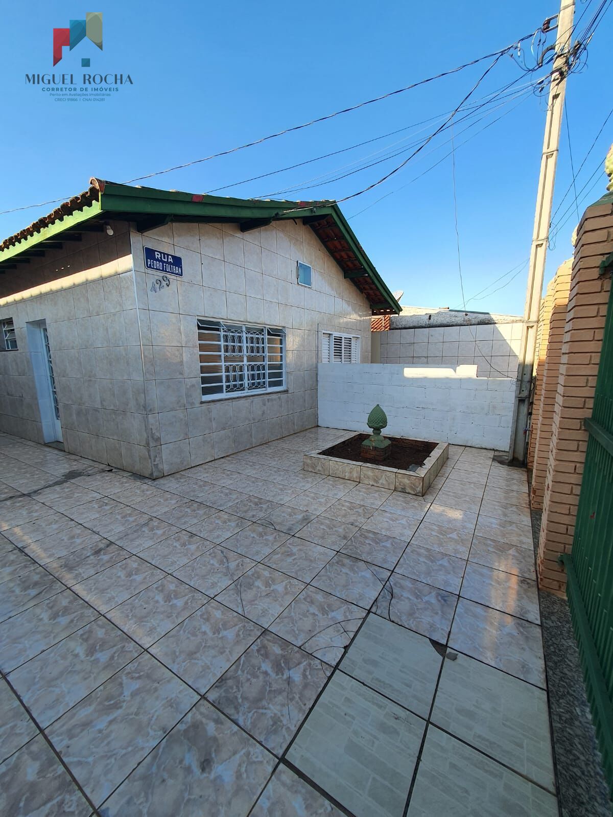 Casa, 4 quartos, 180 m² - Foto 1