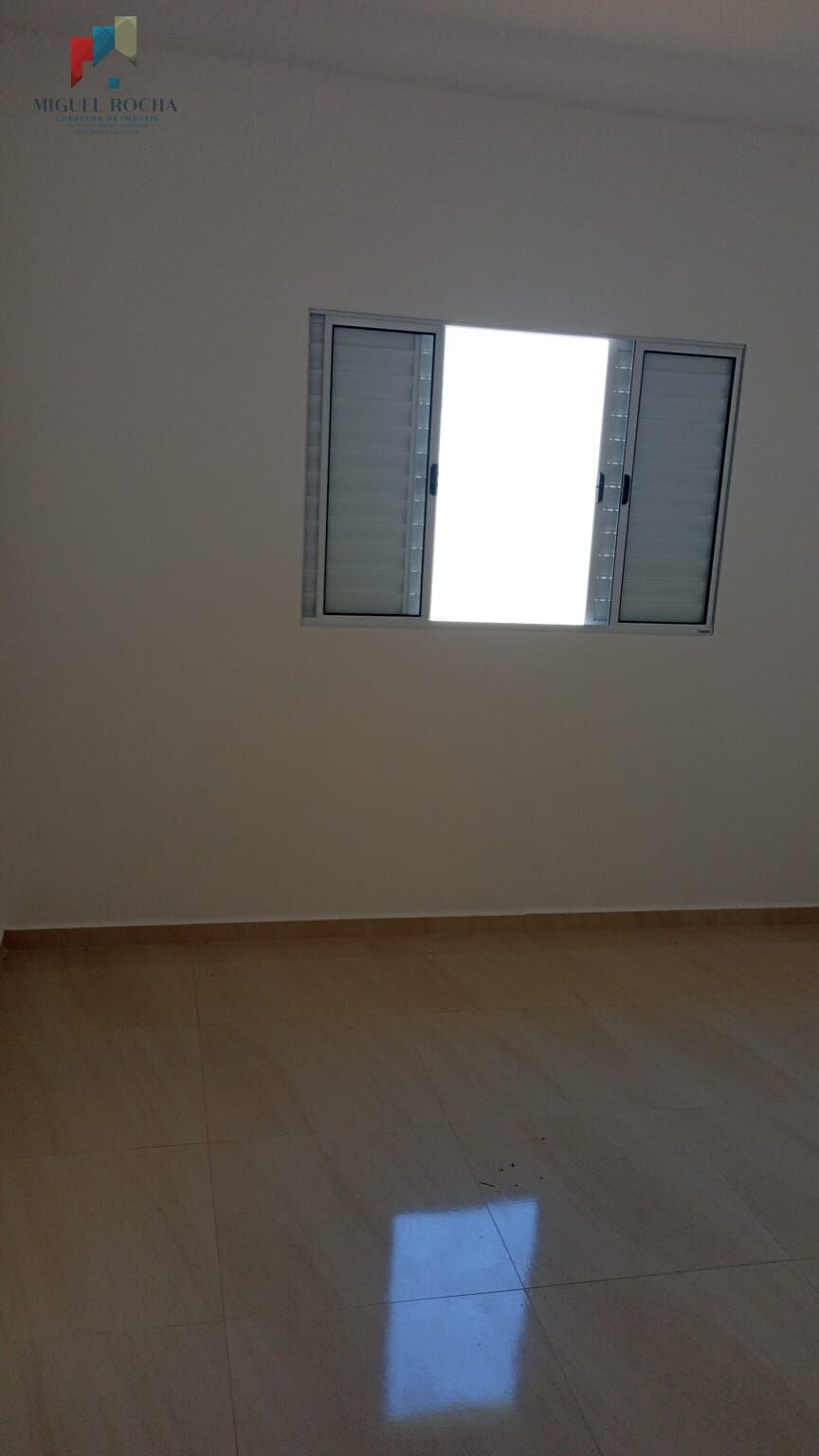 Casa à venda com 2 quartos, 125m² - Foto 6