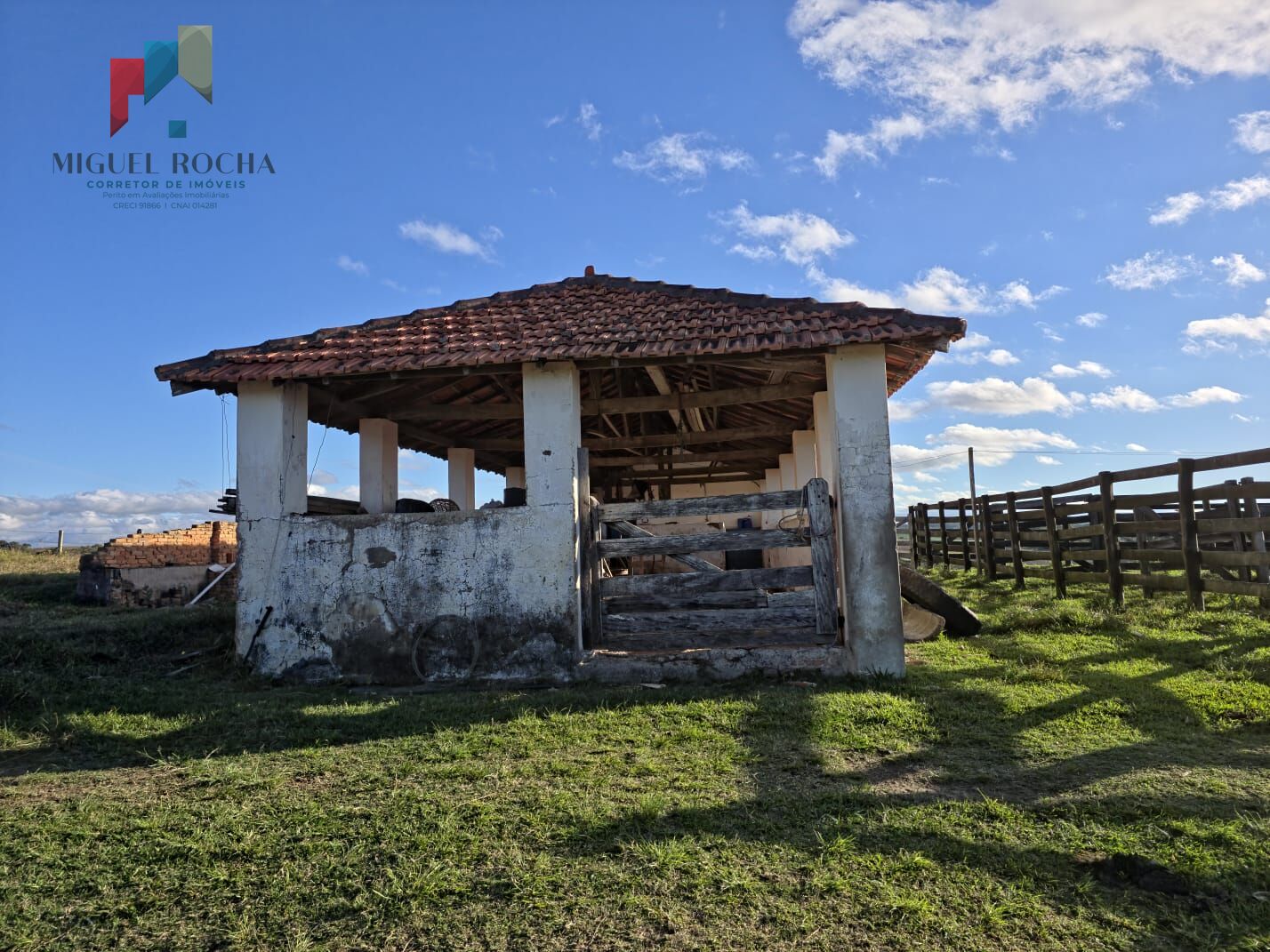 Sítio à venda com 3 quartos, 290000m² - Foto 8